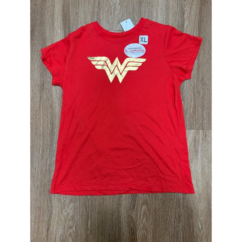 Wonder Woman Red Graphic T-Shirt Gold Foil Logo Cinemark Exclusive Womens XL NWT